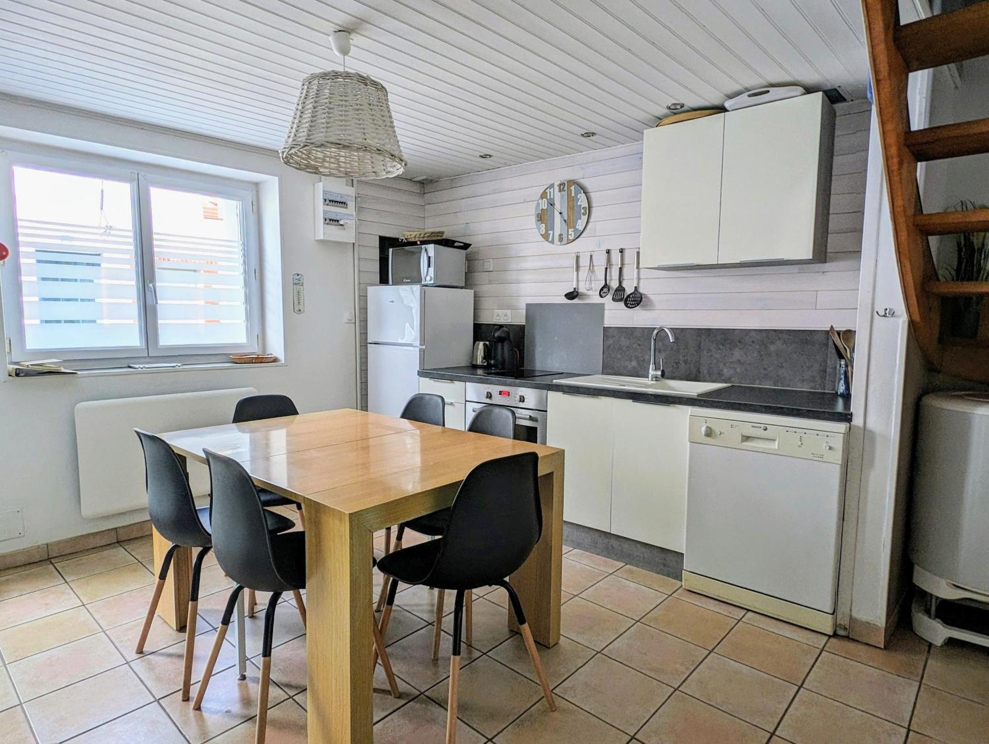 Agreable Maison Renovee En Hyper Centre Avec Patio Pornic Ngoại thất bức ảnh